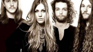 BLUES PILLS Review of Lady in Gold by Neil Mach