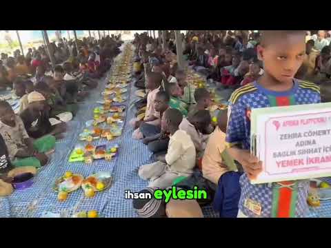 Afrika Sıcak Yemek Dağıtımı