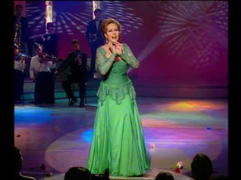 CONCHA MÁRQUEZ PIQUER "ME EMBRUJASTE"