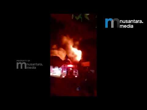 Kebakaran Hebat Pabrik Sandal Swallow di Tangerang, Terdengar Suara Ledakan