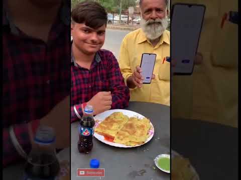 Sab Ko Pagal Banate hai Food Blogger 😱😱😱 | #shorts #trending #food #foodie #youtubeshorts