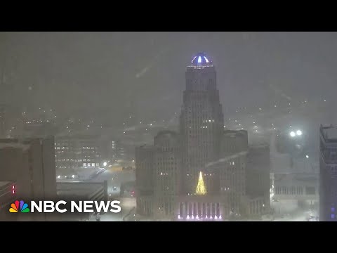 Seven dead as 185 million face winter alerts in central, eastern U.S. states