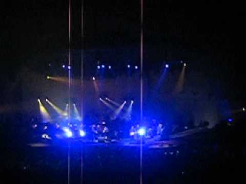 Air & Beck with orchestra - Don't Be Light (Hollywood Bowl 9 26 04)