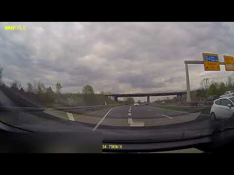 Zieht auch zu früh auf die Bundesstraße.505