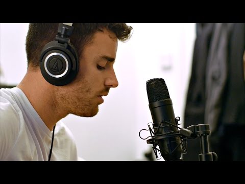 Hobbie Stuart - Someone To Love You (Acoustic Version)