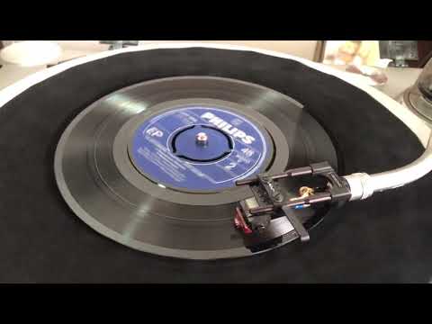 Milton Mallawarachchi with La Ceylonians: Daha Duka Vindala