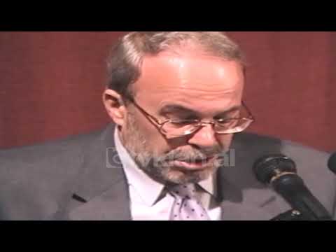 Nano ne Konferencen e PS Elbasan, gara per deputetet e PS - (12 Prill 2001)