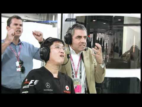 BBC F1 2011 Rowan Atkinson's reaction on Hamilton-Massa crash