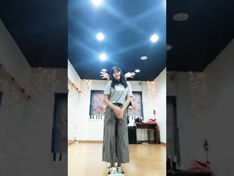 [Cover+Relay Dance] Red Roof cover Red Velvet - Blue Lemonade + Power Up