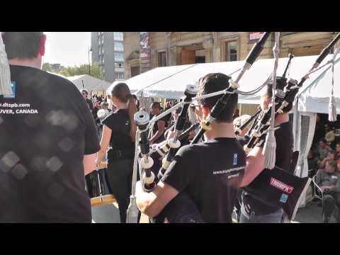 Piping Live 2015 - Dowco Triumph Street Pipe Band - Medley at the National Piping Centre
