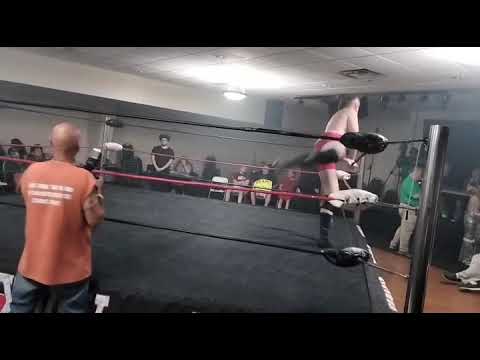 Scotty Amos vs Mikko Maestro