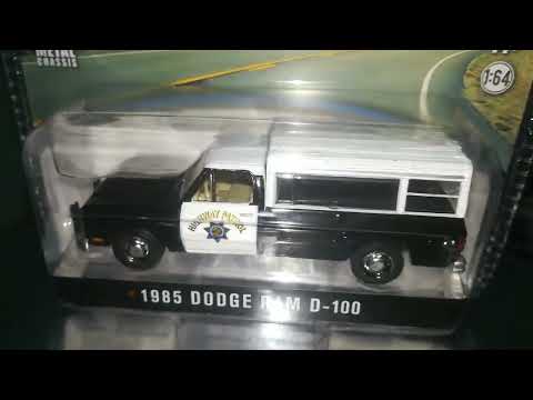 Dodge Ram D 100 1985 California highway patrol greenlight 1/64 metal