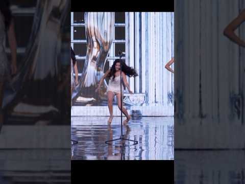 Miss Universe India 2025 Contestant Fall down during Ramp walk Competition Finale