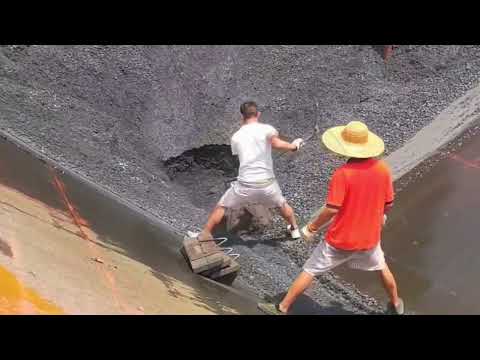 Barge unloads 3300 tons of crushed coal - Relaxing video