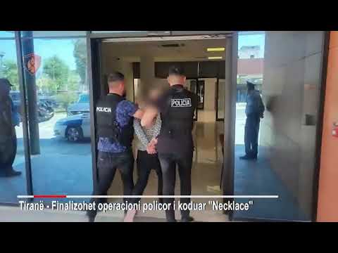 Momente tmerri për një grua tek Unaza e re, dy persona tentojnë t'i marrin me dhunë varësen