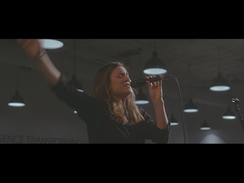 Faith And Wonder + Tremble (Spontaneous) - UPPERROOM