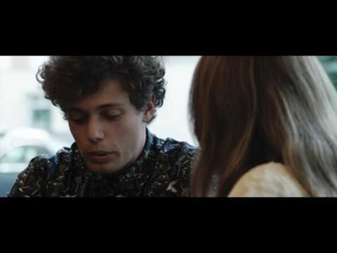 Thumbnail of the video: SLAM - TUTTO PER UNA RAGAZZA - Scena del film "A forza di insistere riesci a farle le cose"