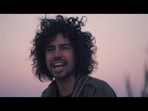 download lagu mp3 mp4 Bobby Alu, download lagu Bobby Alu gratis, unduh video klip Bobby Alu