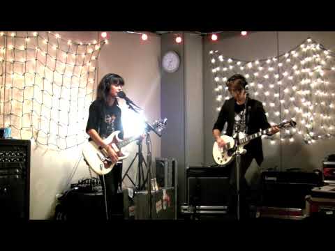 School of Seven Bells - Half Asleep (Live on KEXP)