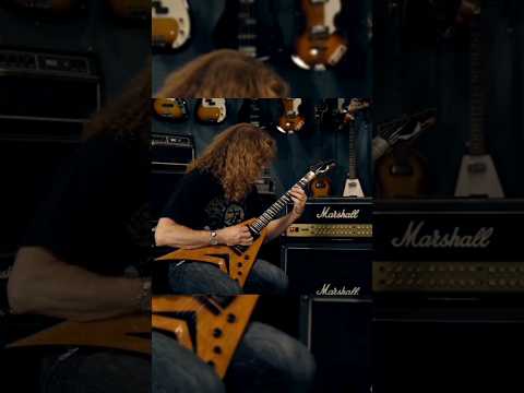 Dave Mustaine playing Holy wars at guitar center
