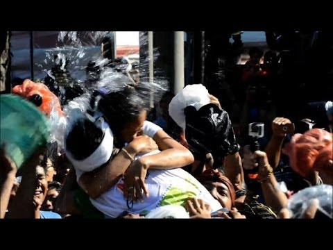 Indonésie: un festival de bisous à Bali