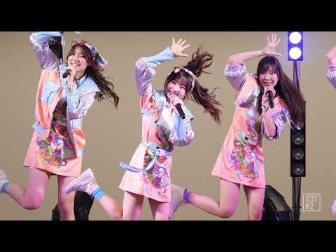211211 BNK48 Kaimook - Hashire! Penguin @ Pop-Up Mini Concert, MBK Center [Fancam 4K 60p]