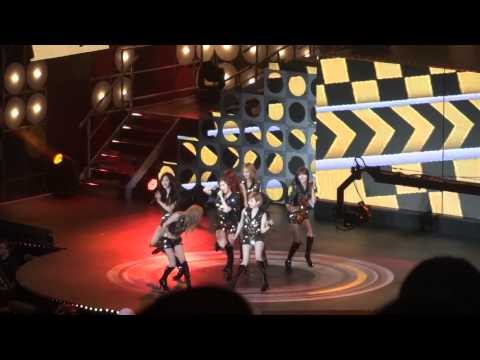 120521 Girls' Generation (SNSD) - Mr. Taxi @ Korean Music Wave In Google
