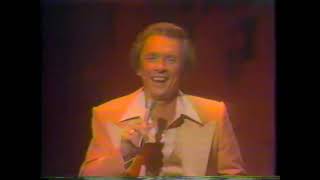 Mel Tillis sings a medley of "All My Loving/Ruby/Detroit City/Jump Shout Boogie"! in 1978.