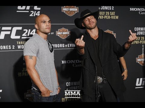 UFC 214: Robbie Lawler vs. Donald Cerrone Staredown - MMA Fighting