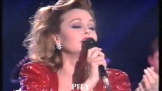 ROCIO DURCAL  &quot;ME DUELE QUE ASI TE VAYAS &quot;