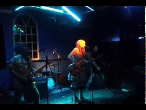 Paula 'o' Rourke & The Little Incident - It Hurts (Live)