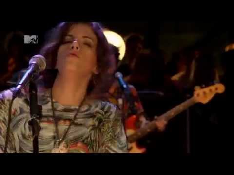Céu [MTV Na Brasa] - Streets Bloom [08/12/2012]