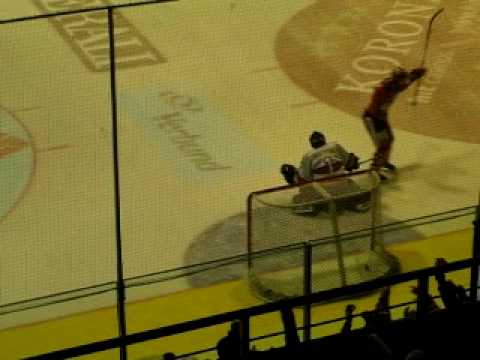 KAC vs. HK Jesenice (4:3) am 22.12.2009 - Das entscheidende Goal von Hager