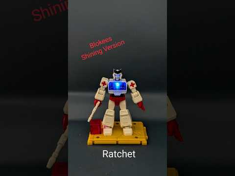 3 Minute Reviews #Blokees #transformers #shiningversion #autobots #ratchet #redcross #blindbox