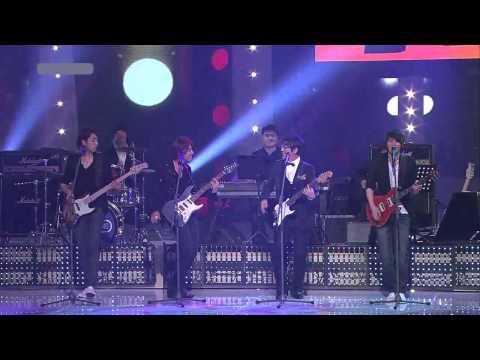 CNBLUE and Shin Seung Hoon - Romeo & Juliet @KBS music festival 20101230.mp4