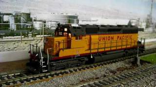 Prueba de luces y funciones en SD40-2 UP RC (no terminada)