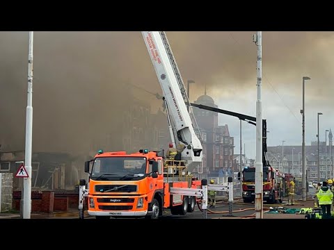 New Hacketts Hotel | Live