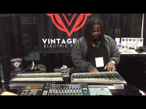 NAMM Jam | Ron Jerome Avant (of Anderson Paak) playing the Bass Vibe and Mini Vibe