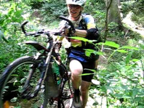 2005 07 24 - Znojmo-Jevišovice, video - přechod potoka.AVI