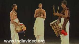 Keli - announcing a Kathakali performance