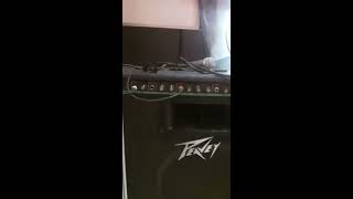 Video thumbnail for PEAVEY KB300 test sound by Dennyklo