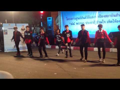 EXO's Monster Cover dance by Exclusive