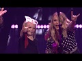 Miranda Lambert brings little girl up onstage during All Kinds of Kinds
