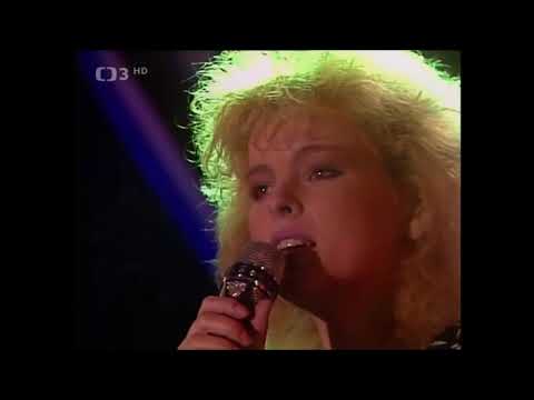Iveta Bartošová - Jen já a motýl