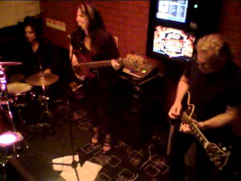 Rebecca Johnson Band *Steal My Kisses* Live @ Jewells Tavern (18/3/11)