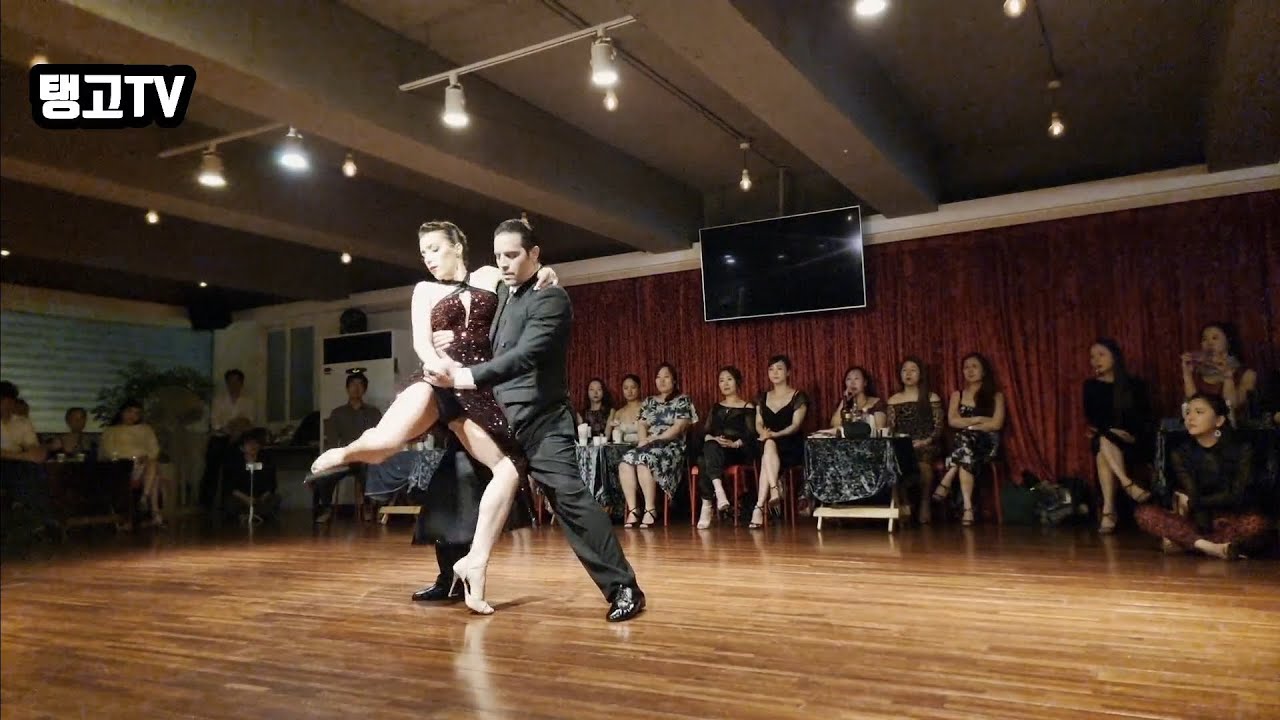 Video thumbnail for Juan Malizia & Manuela Rossi in Busan (1/3)