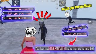 Download lagu PUBG KOCAK 😂😂😂 PRANK RANDOM TURUN DI TEMPAT PALING TINGGI DI PUBG mp3