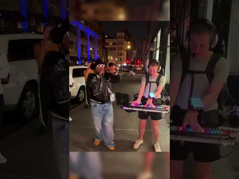 running into grammy-winning singer while walking around making beats in nyc