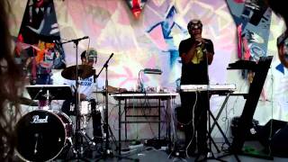 SBTRKT - Something Goes Right