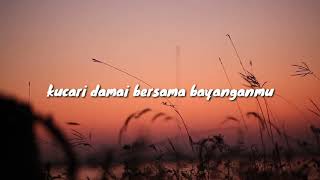 Download lagu Tak ingin sendiri, lirik (cover adlani rambe) mp3 Download lagu Tak ingin sendiri, lirik (cover adlani rambe) mp3